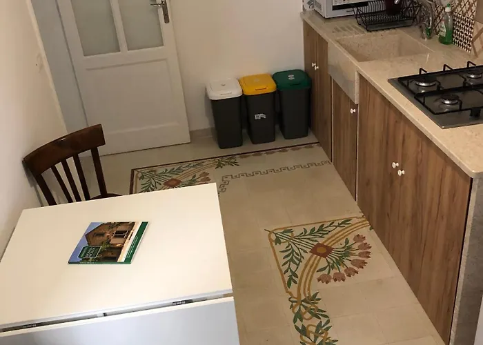 Апартаменты Trapani Apartments *