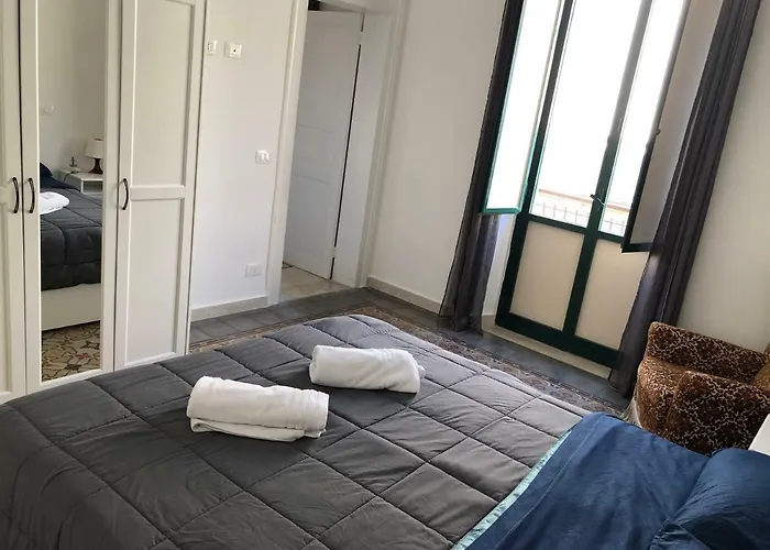 Trapani Apartments * Трапани